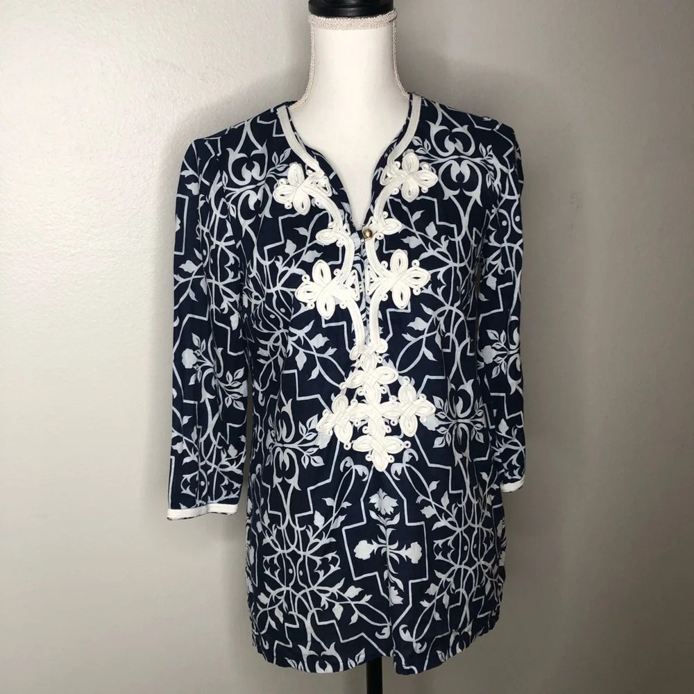 Charter club blouse size small black and white.